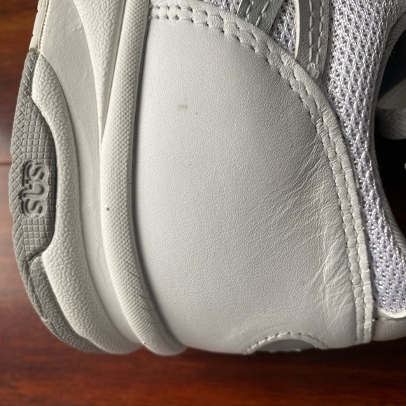 SAS women's Tour Mesh lace-up sneakers white leather walking shoes Size 6.5 - Picture 9 of 14